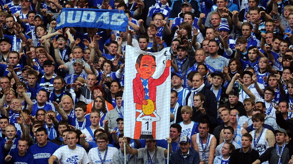 Neuer gjorde sig inte populär i Schalke 04 när han kritade på för storlaget i München, Bayern! Foto: Altweet
