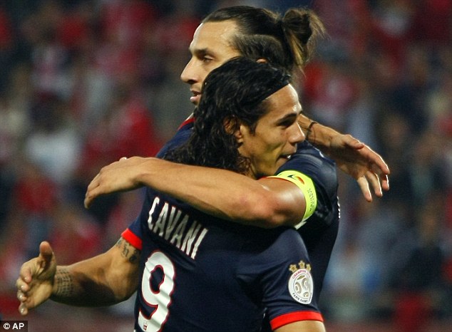 Zlatan och Cavani har börjat jobba för varandra på sistone istället för mot varandra som stora delar under årets säsong, Foto: AP