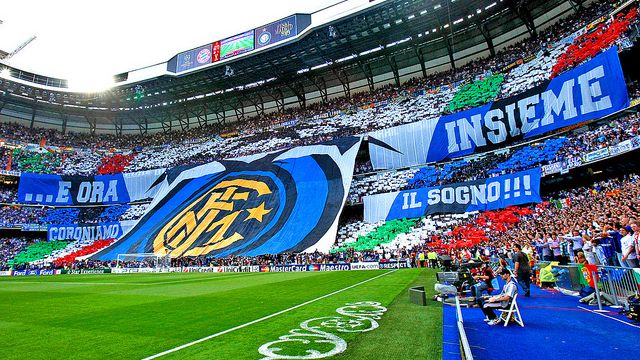 Inramning av världsklass, en garanti under derbyt mellan Inter och Milan i mitten av april! Foto: Hereisthecity.com