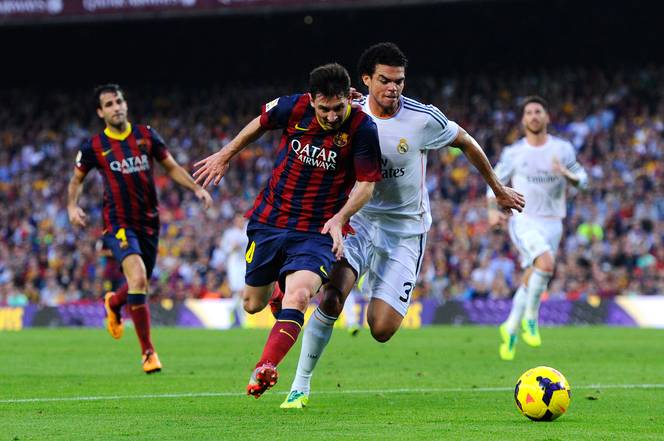 Messi vs Pepe. Vem vinner?