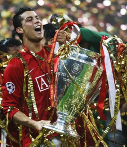 Ronaldo fick kröna sin tid i United med en Champions league-titel 2008. Foto: Realtotal.de
